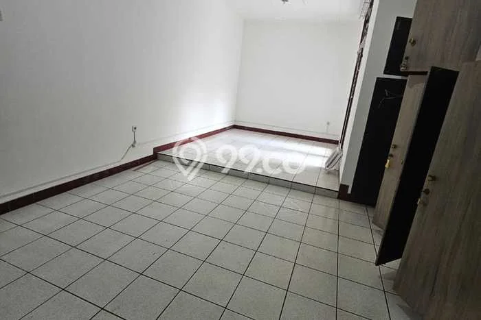 Ready to Use! Luxury House LT 216m2 Desain Modern di Kayu Putih Ready to Use! Luxury House LT 216m2 Desain Modern di Kayu Putih