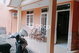 Rumah Strategis Modern Lb 200m2 di Tenggilis Mejoyo, Surabaya Rumah Strategis Modern Lb 200m2 di Tenggilis Mejoyo, Surabaya