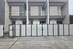 For Sale Hunian Rumah Terawat 4 KT di Kedung Baruk, Surabaya For Sale Hunian Rumah Terawat 4 KT di Kedung Baruk, Surabaya