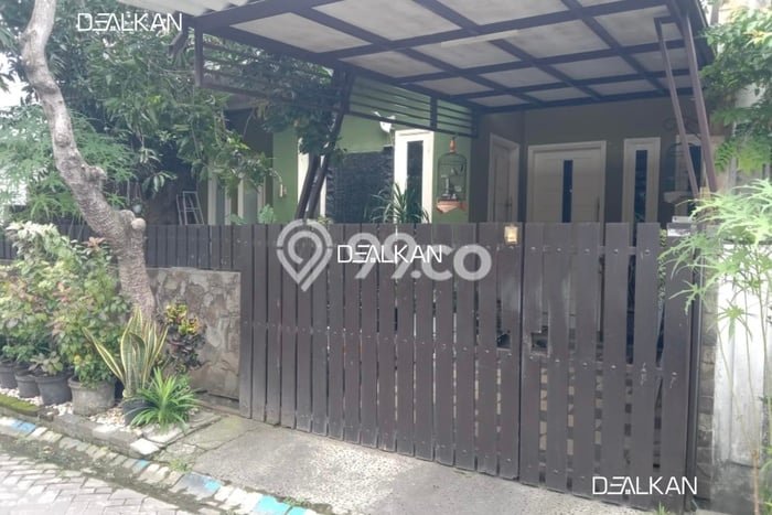 Jual Rumah Bagus Siap Huni LB 105m2 di Sedati, Sidoarjo Jual Rumah Bagus Siap Huni LB 105m2 di Sedati, Sidoarjo