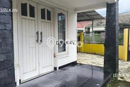 Siap Huni Rumah Mewah 3 Kamar di Mulyorejo Dekat ke Mana Saja Siap Huni Rumah Mewah 3 Kamar di Mulyorejo Dekat ke Mana Saja