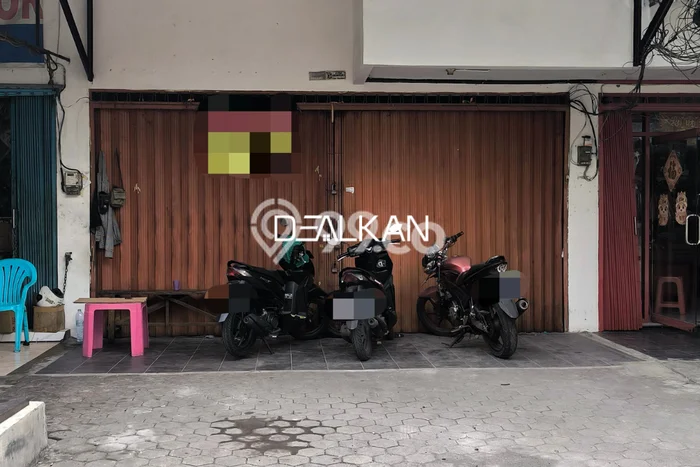 Ruko disewakan lokasi strategis Mulyorejo Surabaya 132m2 Ruko disewakan lokasi strategis Mulyorejo Surabaya 132m2