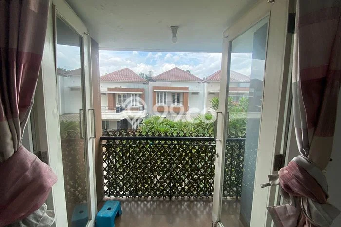Rumah Elit Modern Tanpa Renovasi di Cibubur Depok Rumah Elit Modern Tanpa Renovasi di Cibubur Depok