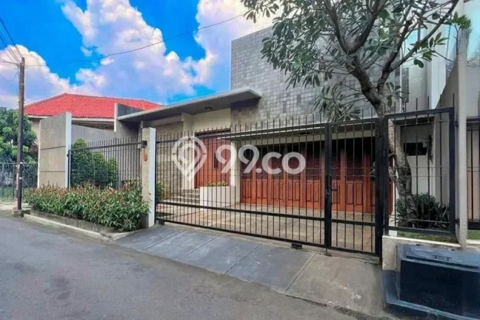 Jual Rumah Luas Megah Dengan View Cantik di Kemang, Jakarta Selatan Jual Rumah Luas Megah Dengan View Cantik di Kemang, Jakarta Selatan
