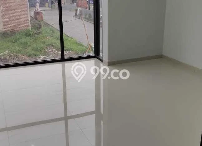 Rumah Luas Asri 4 KT Siap Huni di Kopo Bandung Rumah Luas Asri 4 KT Siap Huni di Kopo Bandung