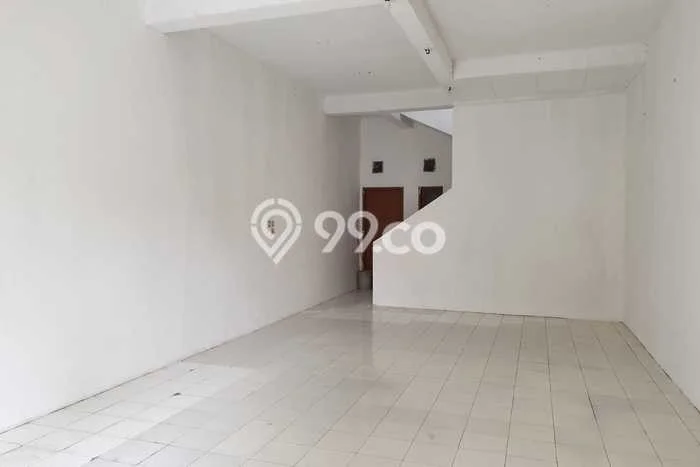 Disewakan Ruko di Kawasan Ramai Taman Kopo Indah Luas 135m2 Disewakan Ruko di Kawasan Ramai Taman Kopo Indah Luas 135m2