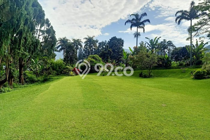 Vila di Cisarua, Luas 9120m2m², Cocok untuk hunian Anda Vila di Cisarua, Luas 9120m2m², Cocok untuk hunian Anda