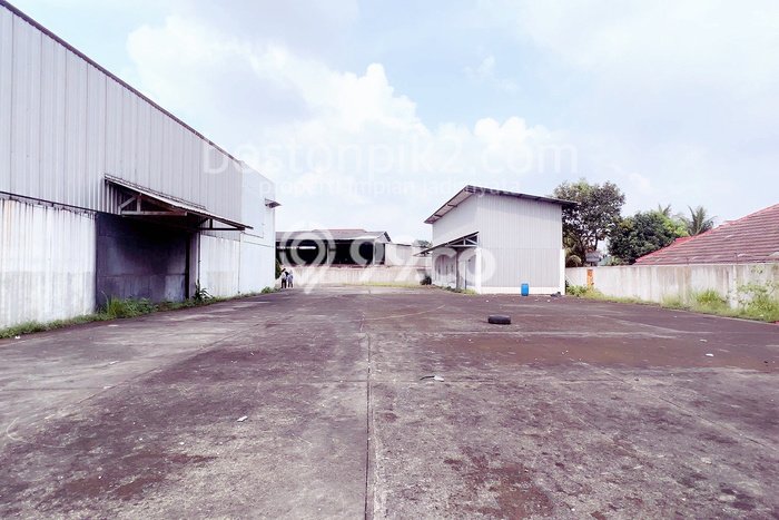 Unit Gudang Dijual di Tapos Depok Luas Tanah 1982m2, Luas Bangunan 600m2 Unit Gudang Dijual di Tapos Depok Luas Tanah 1982m2, Luas Bangunan 600m2