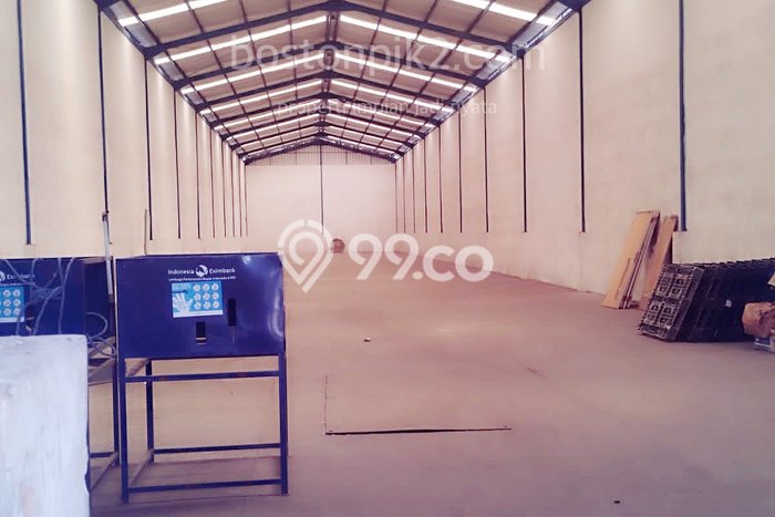 Gudang Dijual di Prime Area Jakarta Utara Luas 897m2 Gudang Dijual di Prime Area Jakarta Utara Luas 897m2