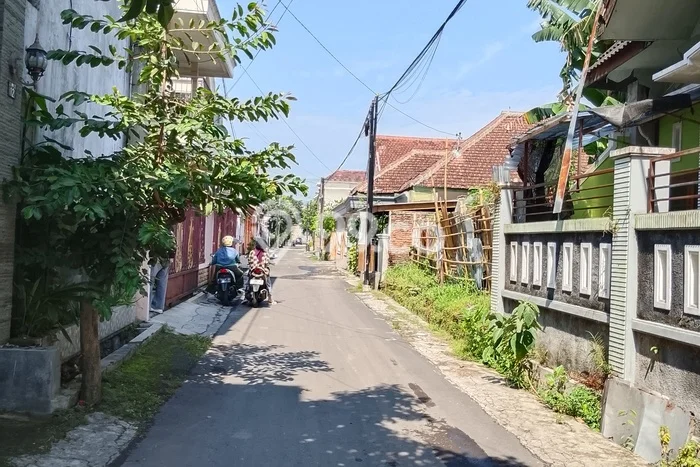 Kost Dijual Lokasi Sumbersari, Jember, 20 KT, 4 KM, 300m2 Kost Dijual Lokasi Sumbersari, Jember, 20 KT, 4 KM, 300m2