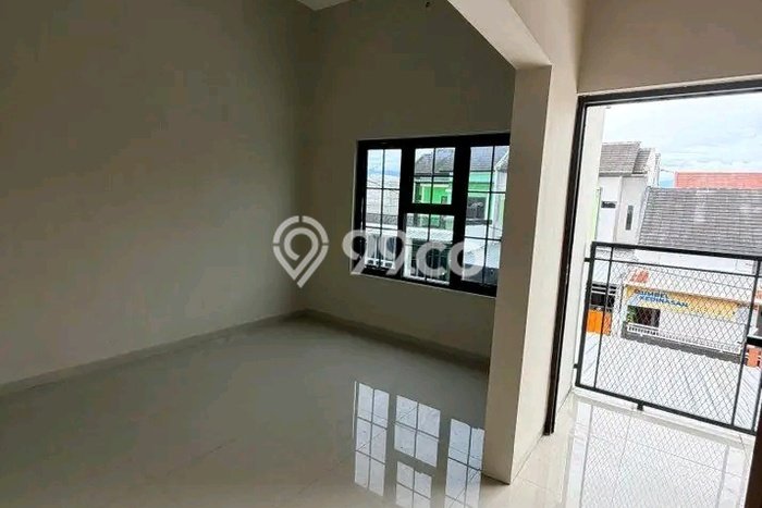 Rumah Strategis Minimalis Lb 120m2 di Sumbersari, Jember Rumah Strategis Minimalis Lb 120m2 di Sumbersari, Jember