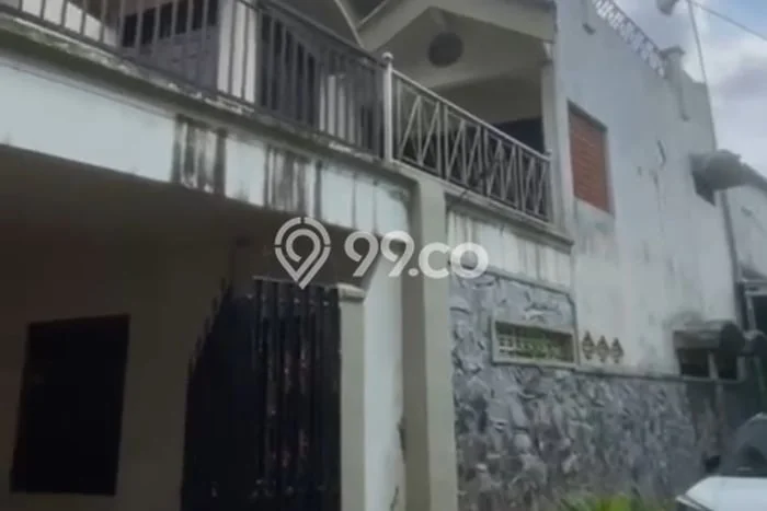 Rumah Kost untuk Dijual di Sumbersari dengan 11 KT, 7 KM, Luas 210m2 Rumah Kost untuk Dijual di Sumbersari dengan 11 KT, 7 KM, Luas 210m2