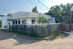 Ready to Use! Luxury House LT 240m2 Desain Modern di Curug Mekar Ready to Use! Luxury House LT 240m2 Desain Modern di Curug Mekar
