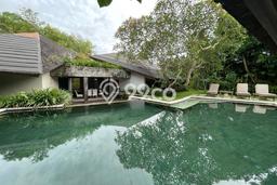 KESEMPATAN EMAS! Vila di , Ukuran 896m2m², Lingkungan Eksklusif dengan privasi terjaga KESEMPATAN EMAS! Vila di , Ukuran 896m2m², Lingkungan Eksklusif dengan privasi terjaga