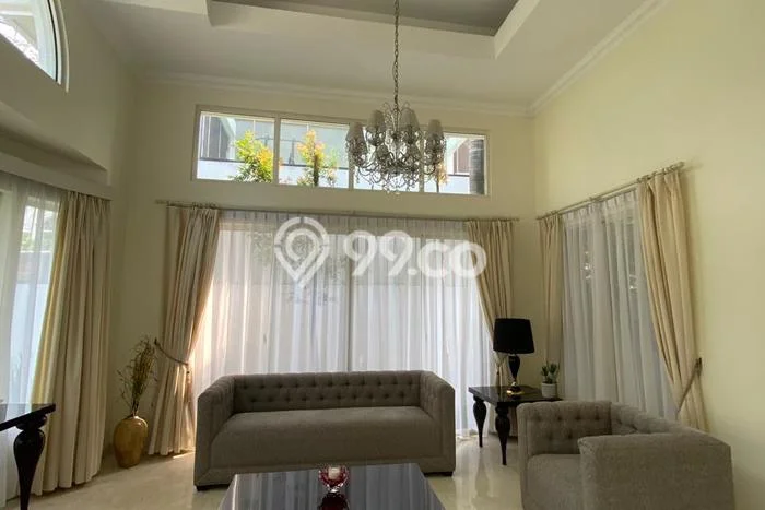 Disewakan! Rumah 5 Kamar Tidur &
3 Kamar Mandi di Lippo Karawaci, Tangerang Disewakan! Rumah 5 Kamar Tidur &
3 Kamar Mandi di Lippo Karawaci, Tangerang