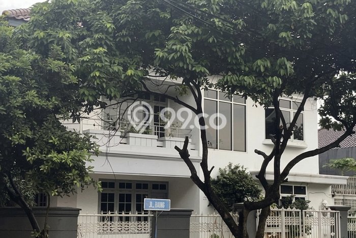 Rumah Elit Modern Siap Huni di Cibubur Jakarta Timur Rumah Elit Modern Siap Huni di Cibubur Jakarta Timur