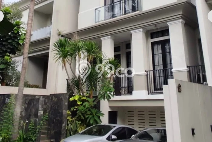 Ready to Use! Premium House LT 186m2 Desain Elegan di Pejaten Ready to Use! Premium House LT 186m2 Desain Elegan di Pejaten