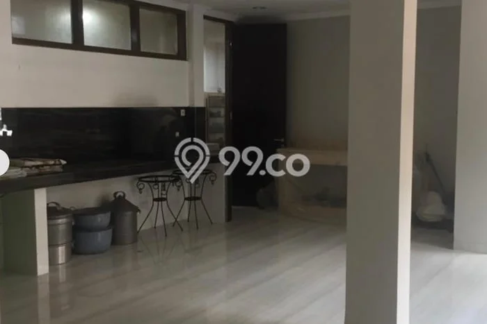 Dijual Rumah Premium dengan Fasilitas Sekitar Komplit di Matraman, Jakarta Timur Dijual Rumah Premium dengan Fasilitas Sekitar Komplit di Matraman, Jakarta Timur