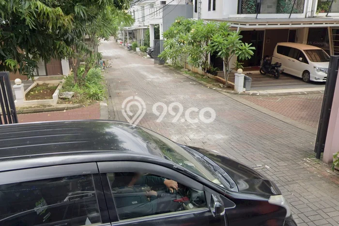 Hunian Cantik Minimalis Lb 300m2 di Ciracas, Jakarta Timur Hunian Cantik Minimalis Lb 300m2 di Ciracas, Jakarta Timur