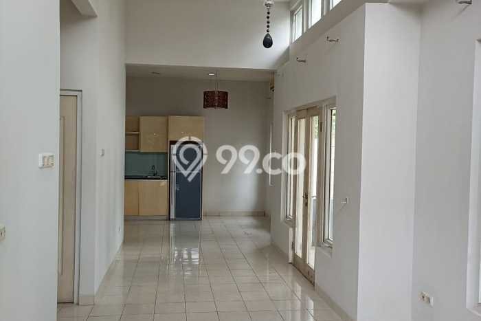Rumah Minimalis 2 Kamar LT 240m2 di Cibubur Rumah Minimalis 2 Kamar LT 240m2 di Cibubur