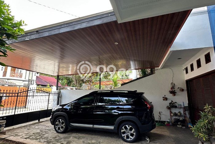 Rumah Luxury Modern Siap Huni di Cibubur Jakarta Timur Rumah Luxury Modern Siap Huni di Cibubur Jakarta Timur
