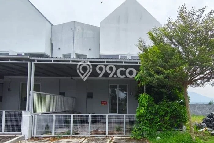 Rumah Sederhana Dijual Lokasi Lumajang 3 Kamar dengan LT 106m2 Rumah Sederhana Dijual Lokasi Lumajang 3 Kamar dengan LT 106m2