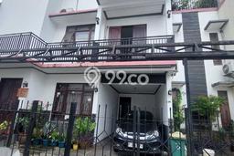 Rumah Luas Asri 8 KT Siap Pakai di Pondok Kelapa Jakarta Timur Rumah Luas Asri 8 KT Siap Pakai di Pondok Kelapa Jakarta Timur