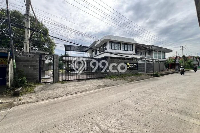 Untuk Dijual! Kantor di Tanah Sareal Bogor LT 2775m2 / LB 271m2 Kawasan Strategis Untuk Dijual! Kantor di Tanah Sareal Bogor LT 2775m2 / LB 271m2 Kawasan Strategis