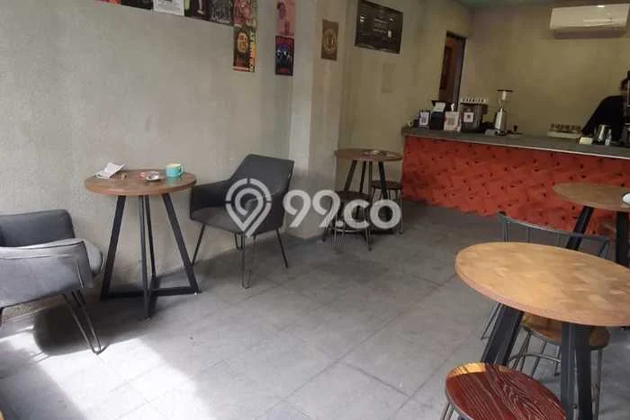 Unit Komersial Dijual di Jakarta Selatan LT 27m2 & LB 42m2 Unit Komersial Dijual di Jakarta Selatan LT 27m2 & LB 42m2