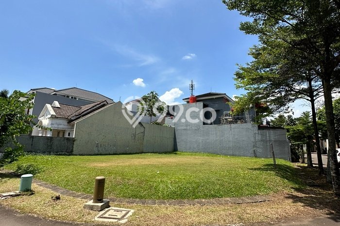 Tanah di BSD, Tangerang Selatan Luas 296m2 Dijual Segera Tanah di BSD, Tangerang Selatan Luas 296m2 Dijual Segera