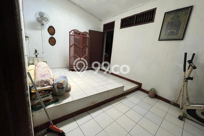Jual Rumah Luas Elegan Dengan View Eksklusif di Kampung Rambutan, Jakarta Timur Jual Rumah Luas Elegan Dengan View Eksklusif di Kampung Rambutan, Jakarta Timur