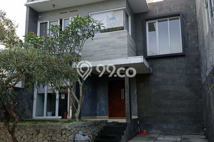 Rumah Luas Asri 3 KT Siap Pakai di Ciwaruga Bandung Rumah Luas Asri 3 KT Siap Pakai di Ciwaruga Bandung