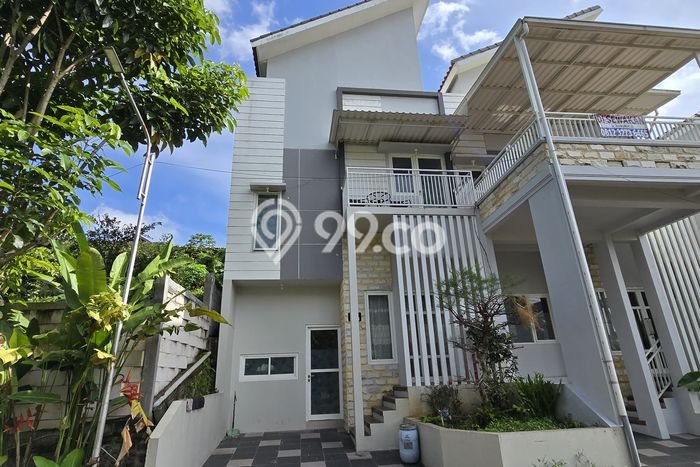 Dijual Rumah Eksklusif 2 KT di Malang Kota, Malang Dijual Rumah Eksklusif 2 KT di Malang Kota, Malang