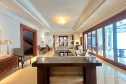 Disewakan Rumah Elit LT 1400m2 / LB 1000m2 di Menteng, Jakarta Pusat Disewakan Rumah Elit LT 1400m2 / LB 1000m2 di Menteng, Jakarta Pusat
