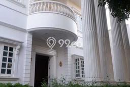 Dijual Rumah Premium dengan Fasilitas Sekitar Komplit di Menteng, Jakarta Pusat Dijual Rumah Premium dengan Fasilitas Sekitar Komplit di Menteng, Jakarta Pusat