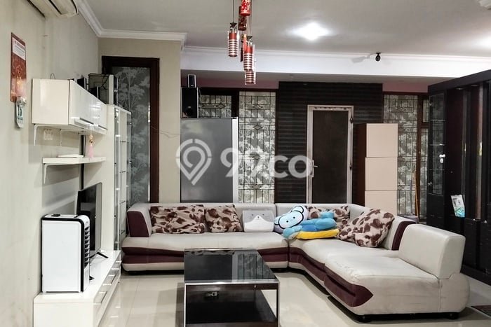 Rumah Cantik Siap Pakai Di Jagakarsa Luas 200m2 Aman Rumah Cantik Siap Pakai Di Jagakarsa Luas 200m2 Aman