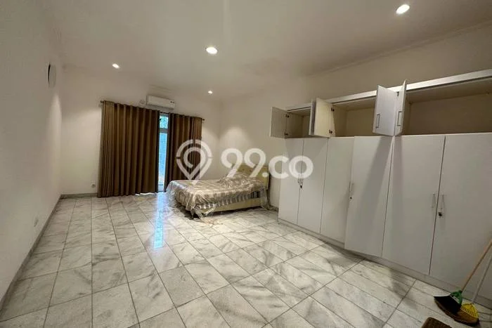 Sewa Rumah Modern di Menteng Siap Pakai dan Kondisi Bagus Sewa Rumah Modern di Menteng Siap Pakai dan Kondisi Bagus
