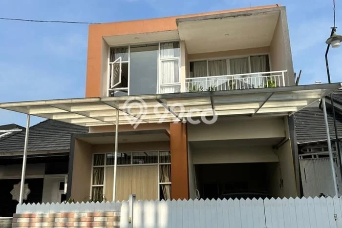 Dijual Cepat Rumah Favorit Siap Huni LB 230m2 di Tangerang, Tangerang Dijual Cepat Rumah Favorit Siap Huni LB 230m2 di Tangerang, Tangerang