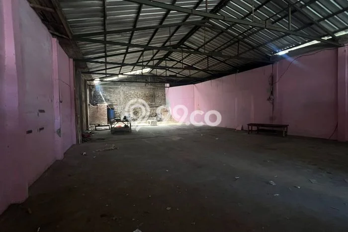 Disewakan Gudang komersial di Baleendah luas bangunan 300m2 Disewakan Gudang komersial di Baleendah luas bangunan 300m2