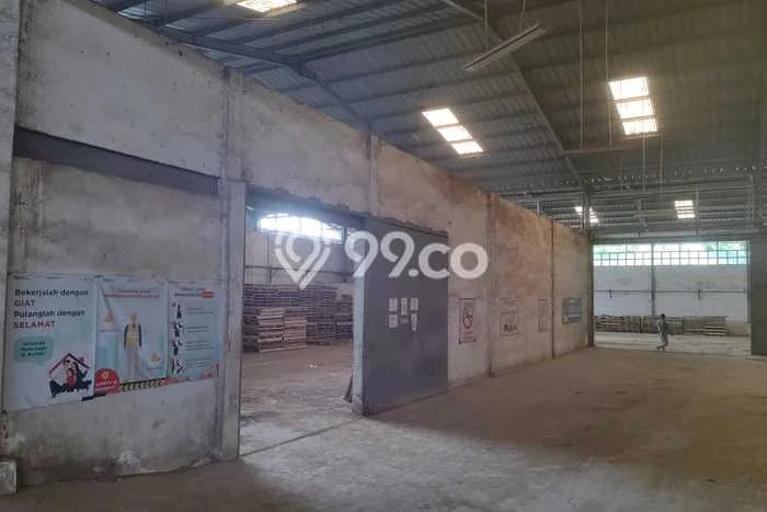 Unit Gudang Tersedia di Batujajar Spesifikasi LB 4000m2 Unit Gudang Tersedia di Batujajar Spesifikasi LB 4000m2