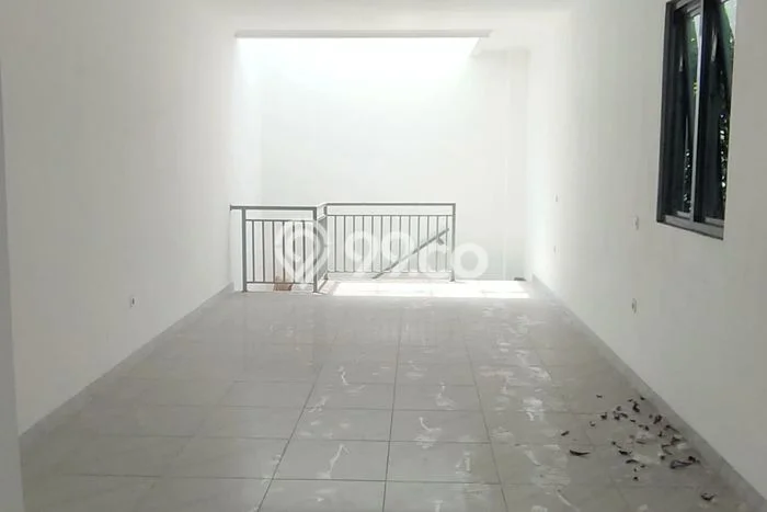 Disewakan Ruko di Kawasan Ramai Dago Luas 90m2 Disewakan Ruko di Kawasan Ramai Dago Luas 90m2