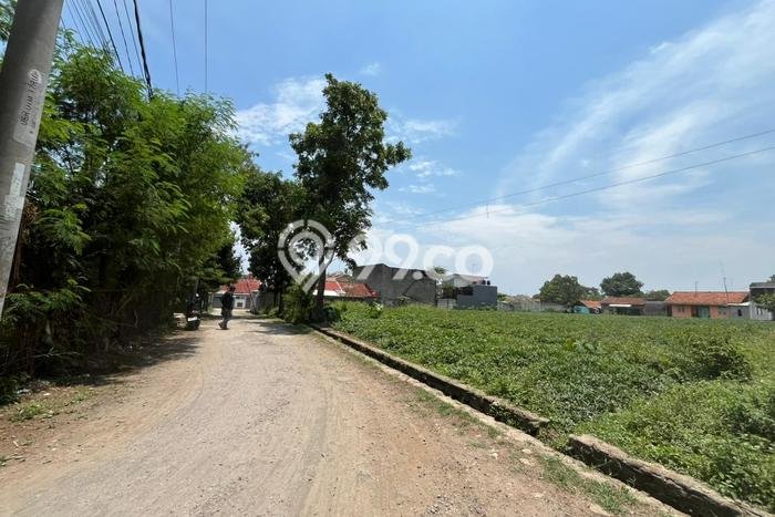 Jarang Ada! Tanah di Jatinangor Punya Luas 1013m2 SHM Jarang Ada! Tanah di Jatinangor Punya Luas 1013m2 SHM