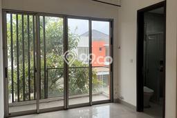 Rumah Kontrakan Jakarta Utara LT 100m2 LB 142m2 Kawasan Pantai Indah Kapuk 2 Rumah Kontrakan Jakarta Utara LT 100m2 LB 142m2 Kawasan Pantai Indah Kapuk 2