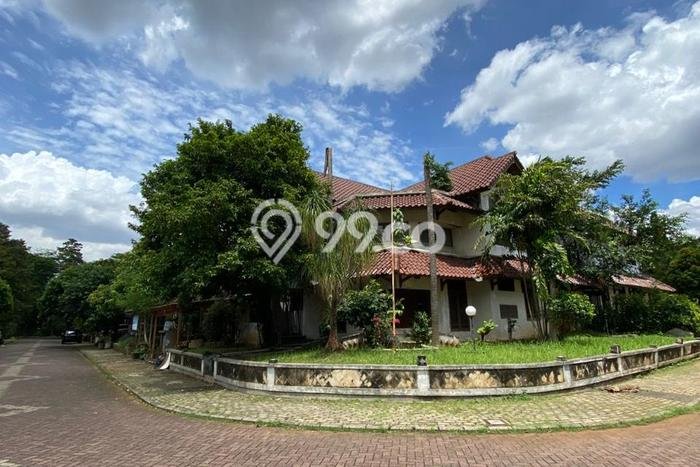 Dijual Rumah Luas Elegan Dengan View Eksklusif di Lebak Bulus, Jakarta Selatan Dijual Rumah Luas Elegan Dengan View Eksklusif di Lebak Bulus, Jakarta Selatan
