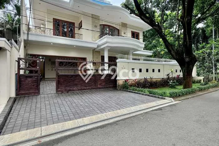 Sewa Rumah Strategis di Pondok Indah LT 450m2 / LB 400m2 Siap Huni Sewa Rumah Strategis di Pondok Indah LT 450m2 / LB 400m2 Siap Huni