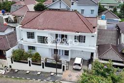 Dijual Hunian Mewah dengan Fasilitas Sekitar Komplit di Cinere, Depok Dijual Hunian Mewah dengan Fasilitas Sekitar Komplit di Cinere, Depok