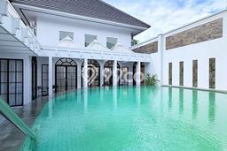 Hot Offer Hunian Premium Ideal dan Luas di Menteng, Jakarta Pusat Hot Offer Hunian Premium Ideal dan Luas di Menteng, Jakarta Pusat