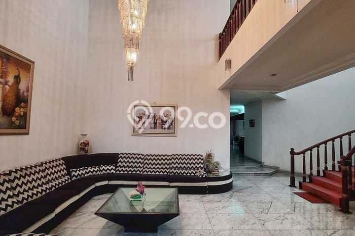 Dijual Rumah Premium dengan Fasilitas Sekitar Lengkap di Menteng, Jakarta Pusat Dijual Rumah Premium dengan Fasilitas Sekitar Lengkap di Menteng, Jakarta Pusat