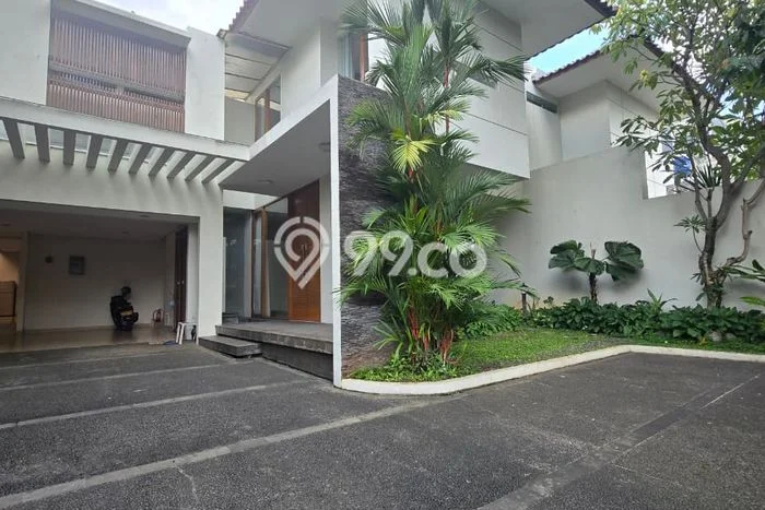 Hunian Minimalis dengan LT 650m2 & LB 450m2 Disewakan di Kemang Hunian Minimalis dengan LT 650m2 & LB 450m2 Disewakan di Kemang