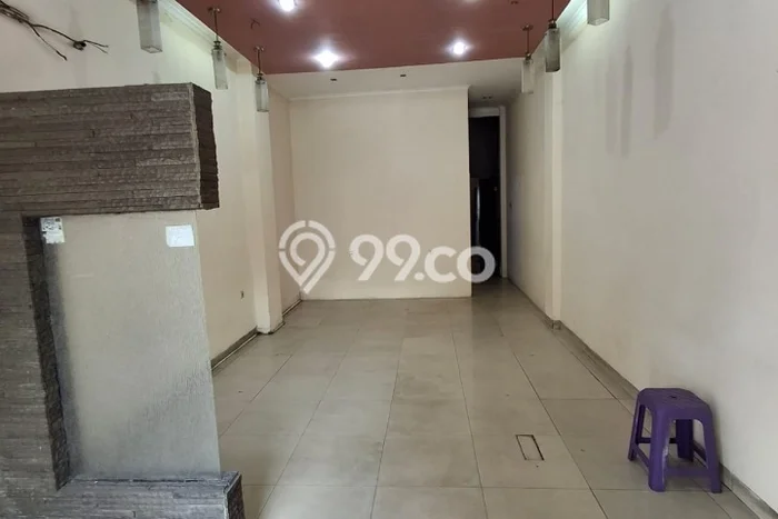 Ruko Disewa di Jakarta Barat dengan LB 256m2 Area Komersial Ramai Ruko Disewa di Jakarta Barat dengan LB 256m2 Area Komersial Ramai
